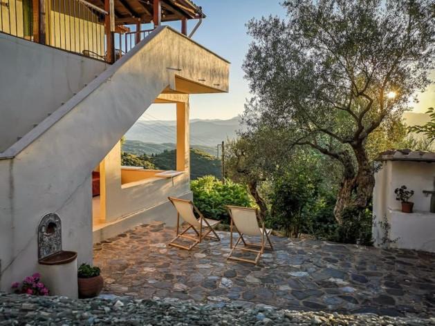 Mistra Estates Villa The Vine Pikouliánika 外观 照片
